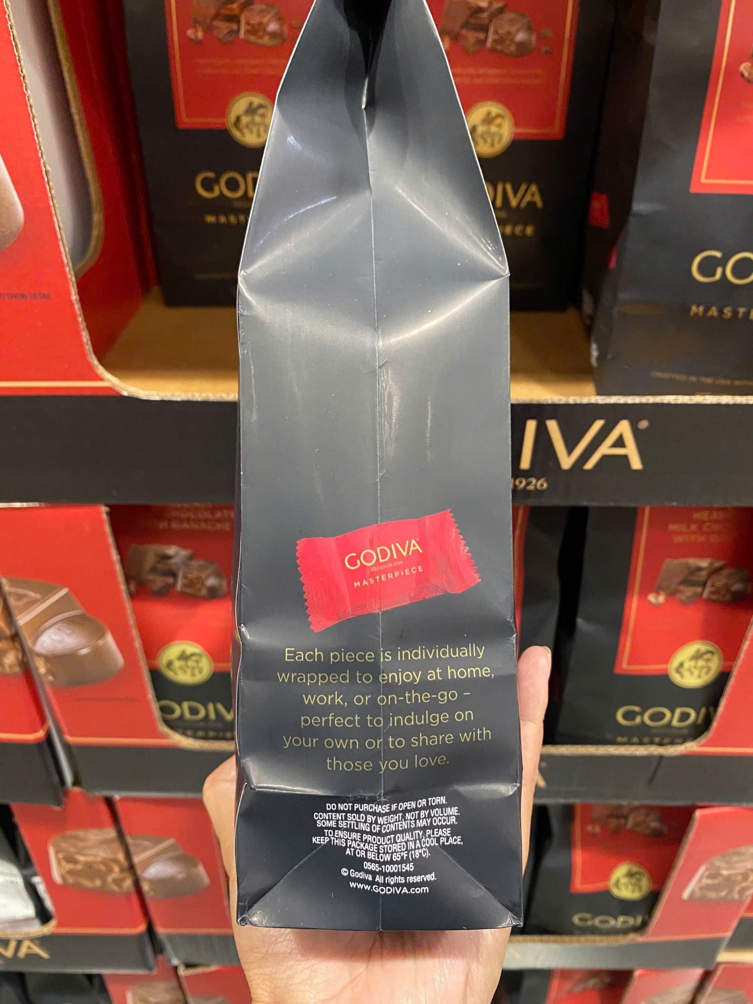 Kẹo socola sữa nhân ganache – Godiva Masterpiece
