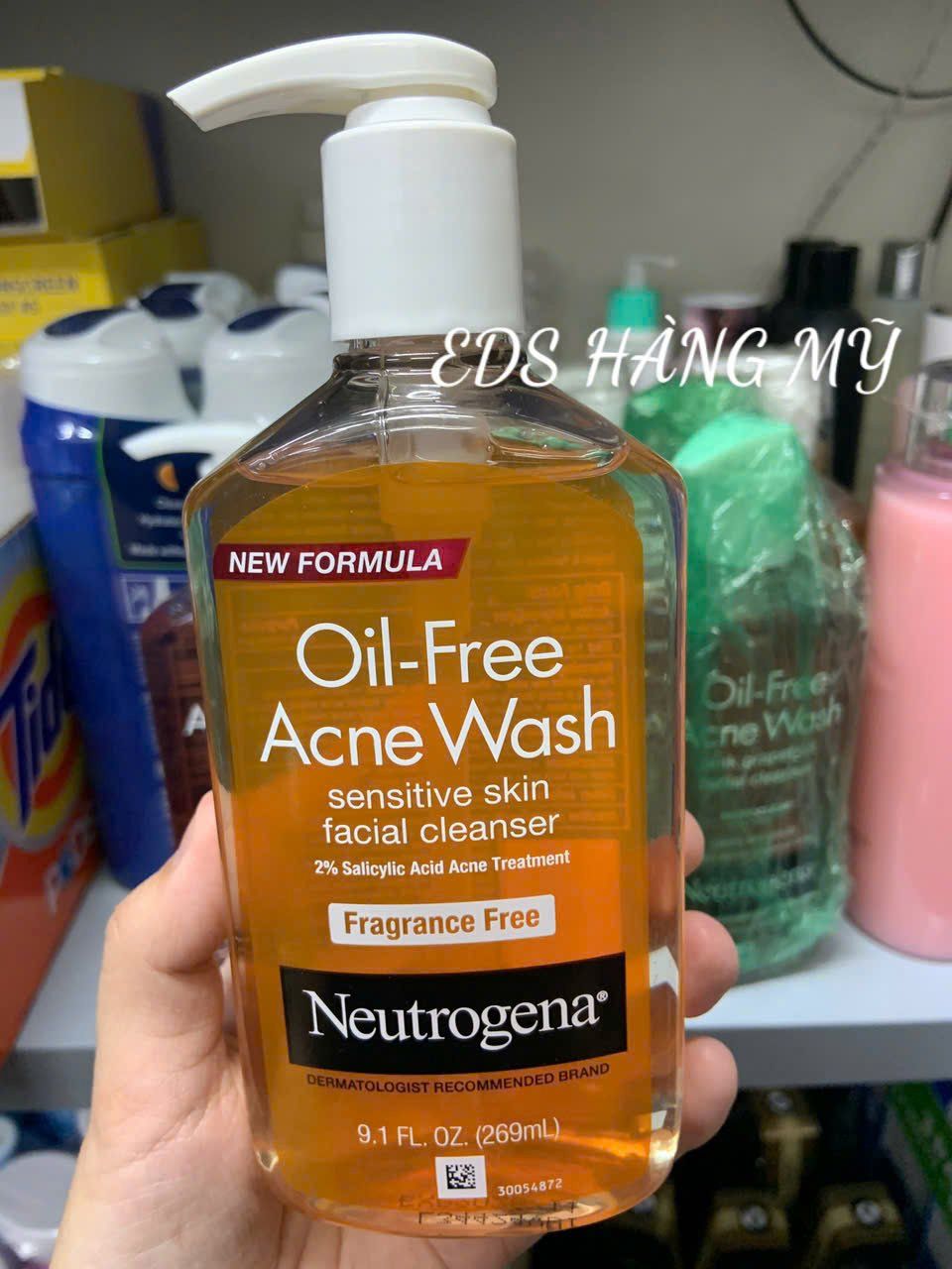 Sữa rửa mặt ngăn ngừa và giảm mụn Neutrogena Oil-Free Acne Wash