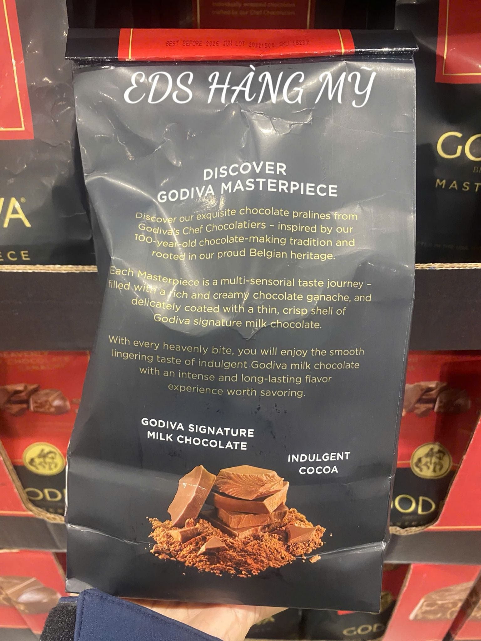 Kẹo socola sữa nhân ganache – Godiva Masterpiece