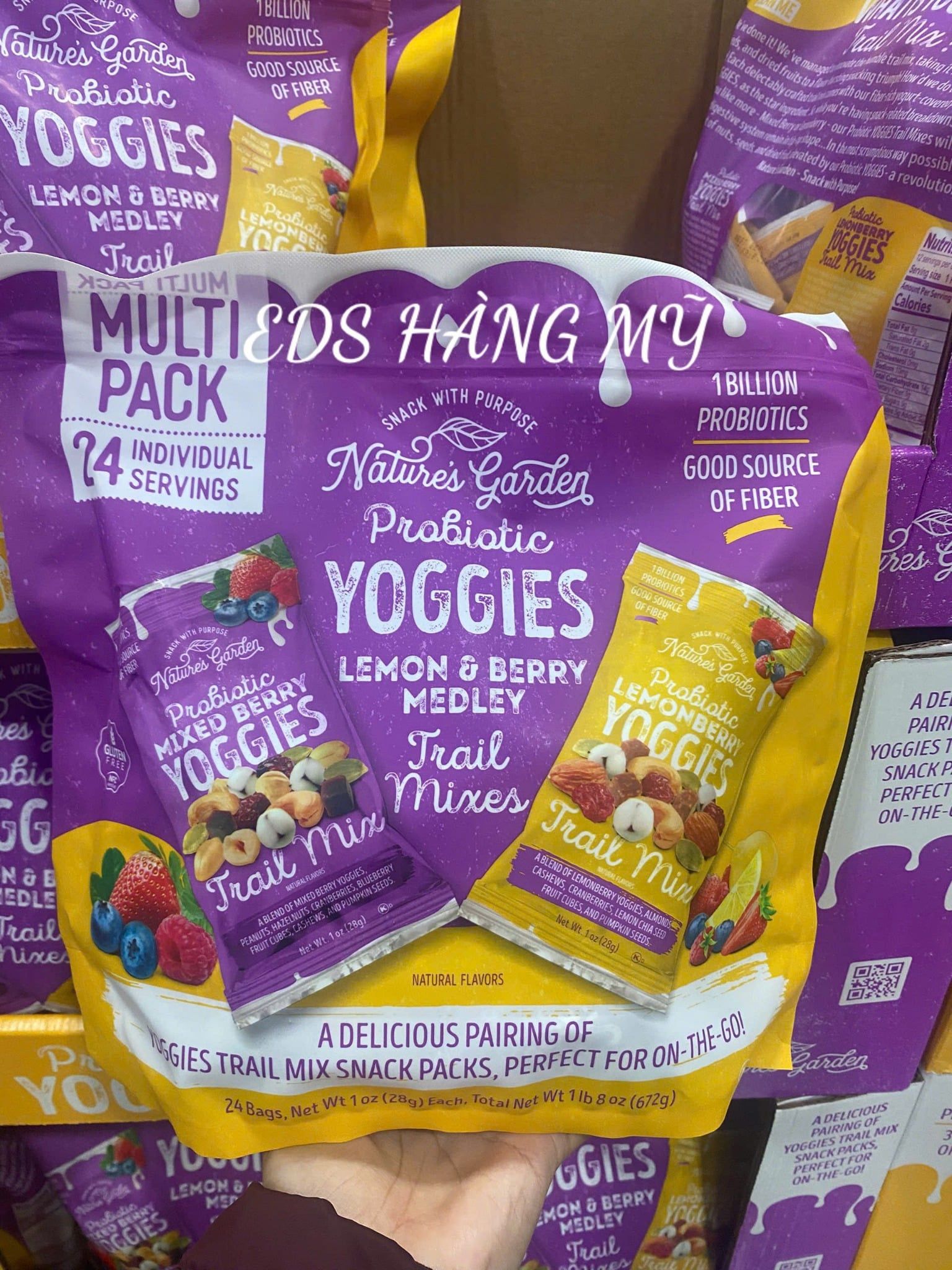 Hạt Nature's Garden Probiotic Yoggies Trail Mixes