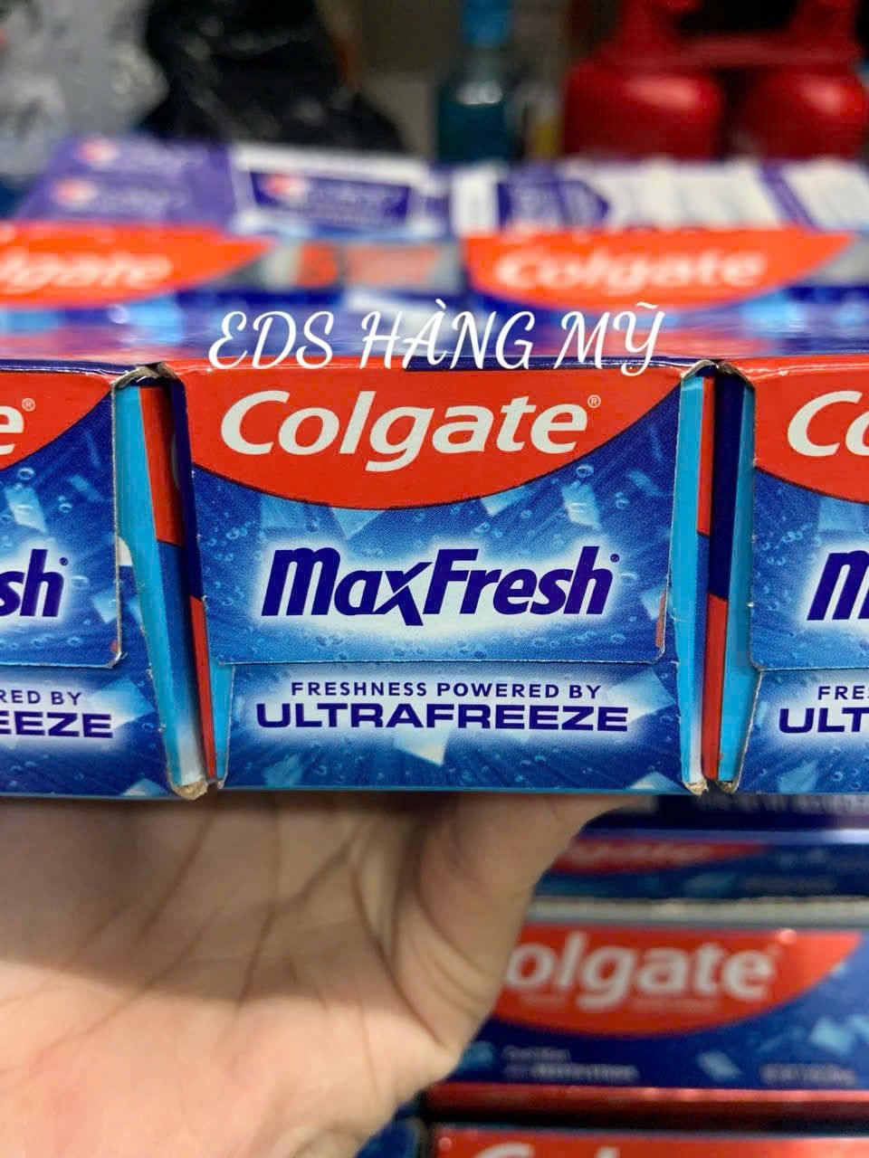 Kem đánh răng Colgate Maxfresh