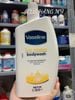 SỮA TẮM DƯỠNG ẨM VASELINE TOTAL MOISTURE BODYWASH