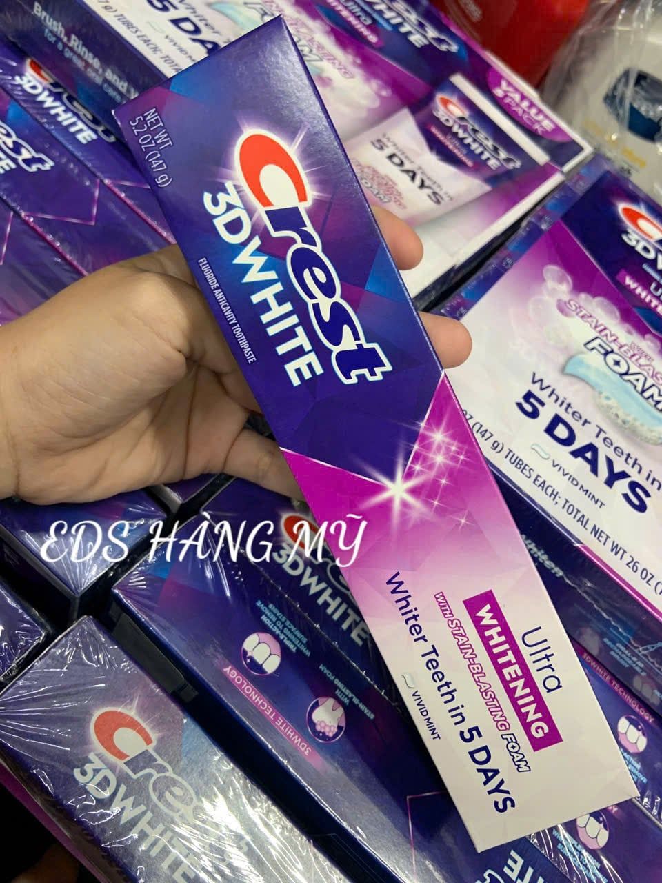 KEM ĐÁNH RĂNG CREST 3D WHITE ULTRA WHITENING