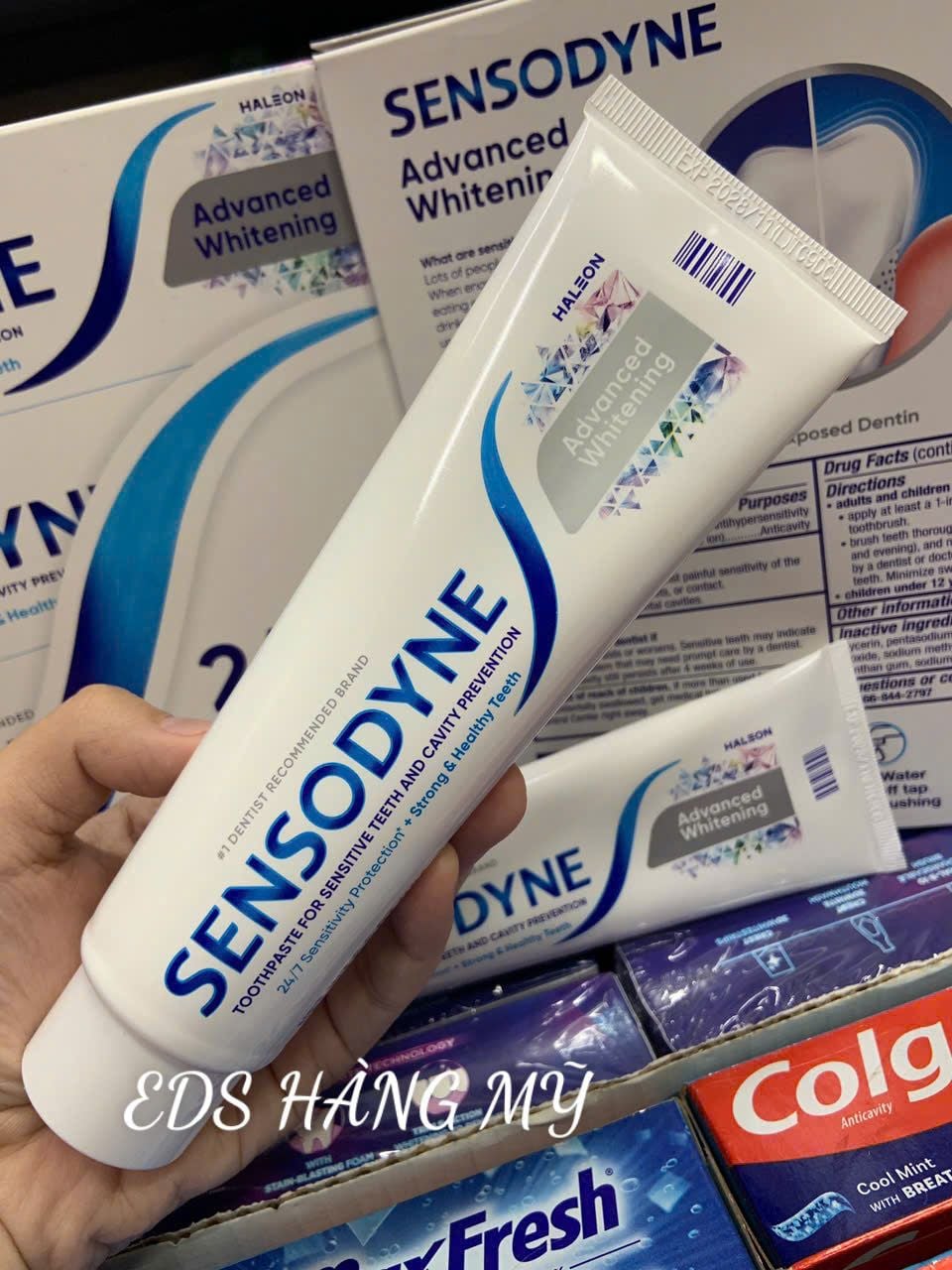 Kem đánh răng làm trắng giảm ê buốt dùng cho nướu nhạy cảm Sensodyne