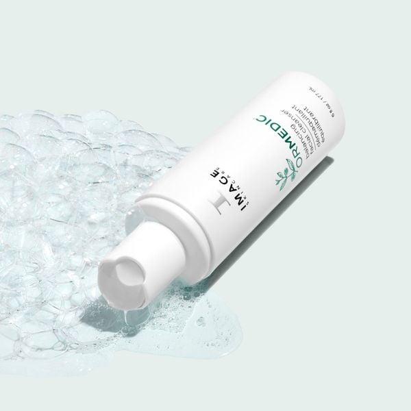 Sữa rửa mặt phục hồi da IMAGE Skincare ORMEDIC Balancing Facial Cleanser