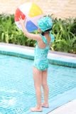 Đồ bơi một mảnh bé gái kèm mũ chống nắng Xanh Bé Nhỏ 