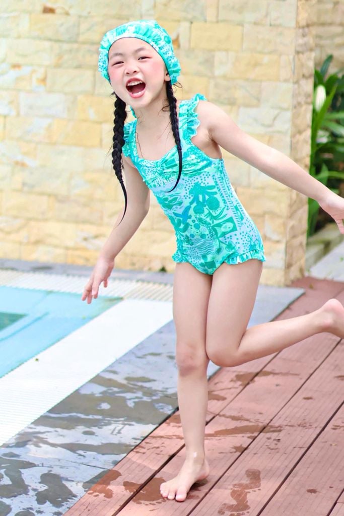 Đồ bơi một mảnh BABY kèm mũ chống nắng Xanh Bé Nhỏ
