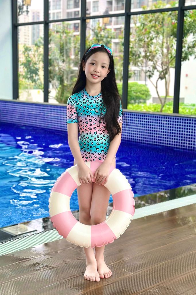Đồ bơi trẻ em liền thân bé gái tay ngắn Báo Hồng, ảnh 3