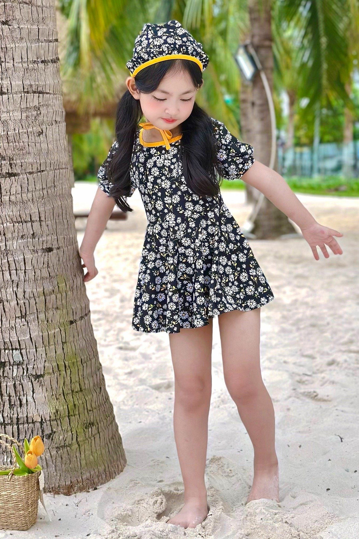 Đồ bơi một mảnh trẻ em kèm mũ chống nắng Cúc Hoạ Mi