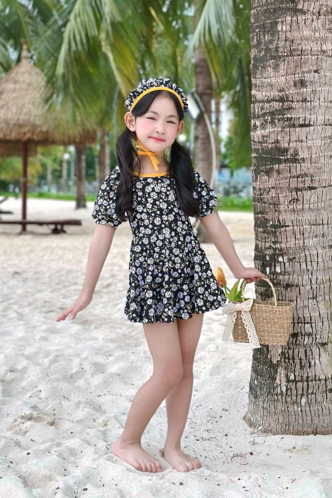 Đồ bơi một mảnh BABY kèm mũ chống nắng Cúc Hoạ Mi — 2
