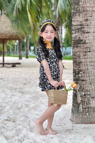  Đầm bơi một mảnh trẻ em kèm mũ chống nắng Cúc Hoạ Mi 