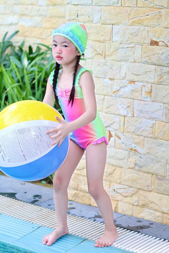 Đồ bơi một mảnh BABY kèm mũ chống nắng Cầu Vồng — 2