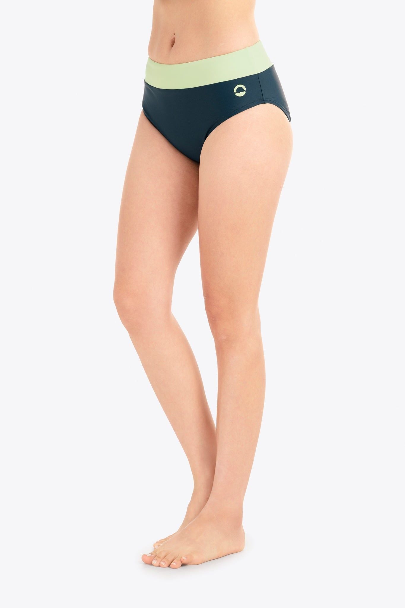 Quần bikini nữ SOBIE trẻ trung năng động Sea Hot