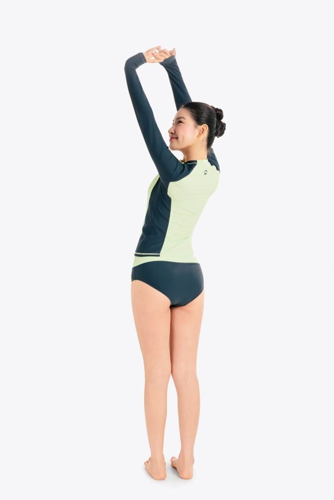 Áo bơi nữ SOBIE khoá kéo tay dài xỏ ngón kín đáo chống nắng Sea Tide — 5