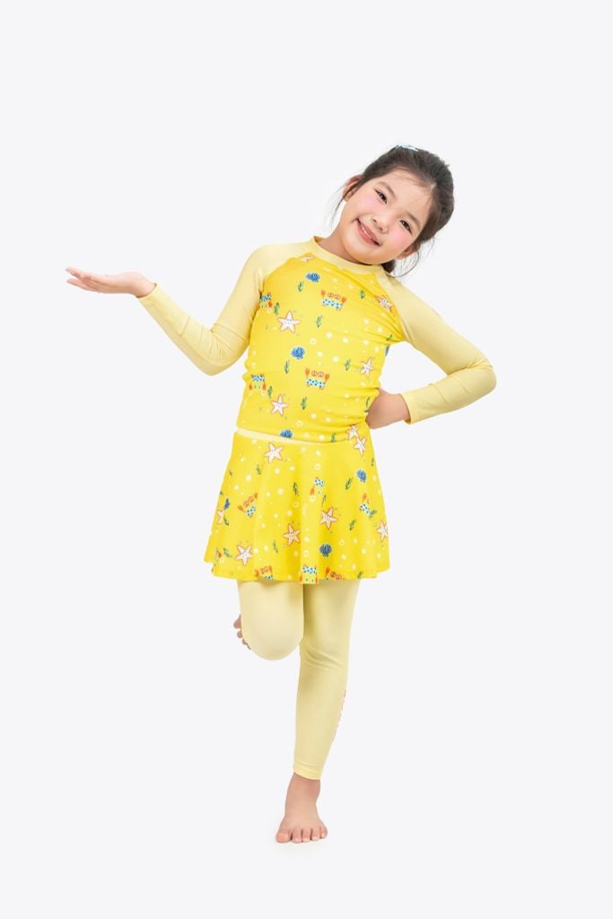 Đồ bơi trẻ em tay dài liền thân váy bé gái Bạn Cua Nhỏ, ảnh 2