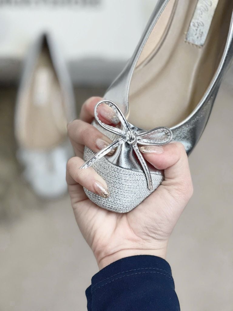 Giày Búp Bê Nữ Bạc Lấp Lánh Mũi Vuông Nơ Merly 1202  Bigsize 35-43, Giày Bệt Nữ, Giày Bít Mũi, Giày Búp Bê Blingbling
