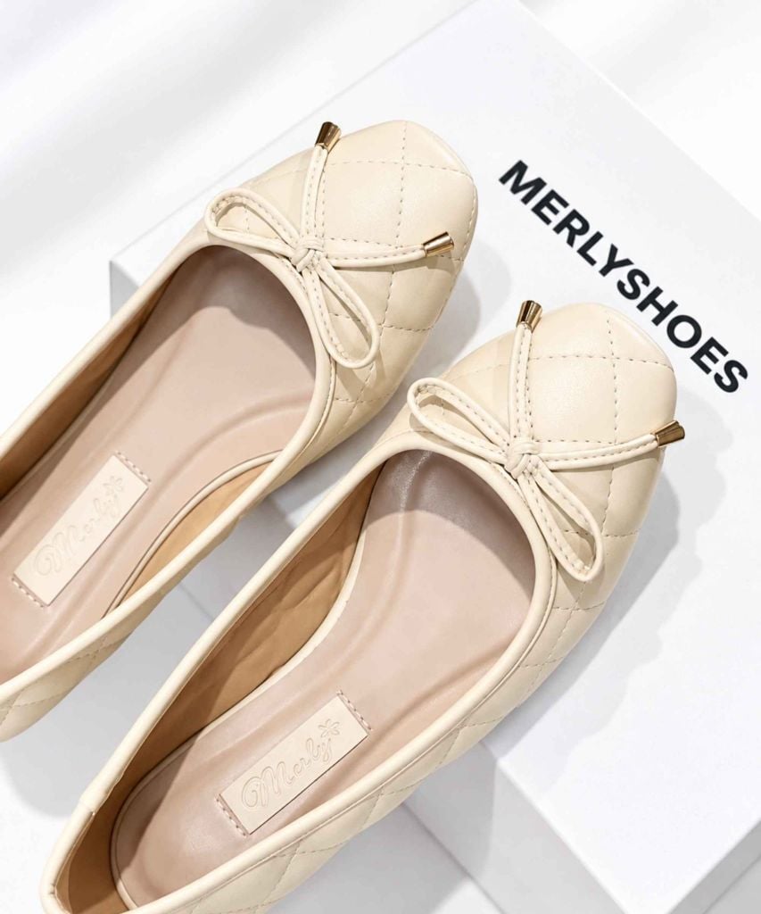 Giày Búp Bê Trắng Kem Nơ Nhí Merly 1514-FB Mũi Vuông Chần Chỉ Phong Cách Hàn, Giày Nữ Big Size 35-43, Giày Đế Bệt, Giày Công Sở Nữ, Giày Nữ Phong Cách Hàn