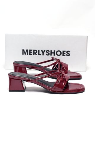 Guốc Nữ Quai Ngang Bản To Dây Nơ Nhỏ Đế Vuông Thấp 3cm Merly 1596 Đỏ Bóng, Dép Tiểu Thư, Giày Cao Gót Đỏ, Dép Cao Gót, Guốc Nữ Big Size, Giày Nữ Tết 2025