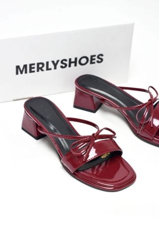 Guốc Nữ Quai Ngang Bản To Dây Nơ Nhỏ Đế Vuông Thấp 3cm Merly 1596 Đỏ Bóng, Dép Tiểu Thư, Giày Cao Gót Đỏ, Dép Cao Gót, Guốc Nữ Big Size, Giày Nữ Tết 2025