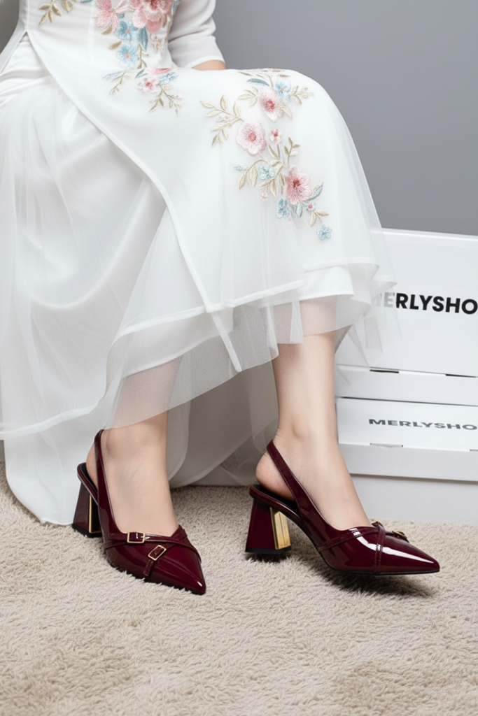 [Restock 35-43] Giày Cao Gót Đế Vuông Cao 6-7cm Merly 1608 Đỏ Rượu Bóng Mũi Nhọn Hở Gót Hai Dây Khóa Tạo Điểm Nhấn, Giày Cao Gót Slingback Bigsize tới 42 43, Giày Cao Gót Đỏ, Giày Đi Tiệc, Giày Cao Gót Mặc Áo Dài