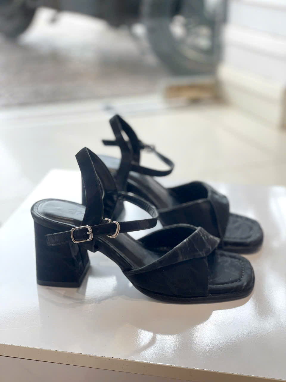 Sandals 7cm Merly 1641 Đen Vân Mây Size 35-43 Quai Ngang Xoắn Mềm Gót, Giày Xăng Đan Cao Gót Quai Ngang, Giày Công Sở Nữ
