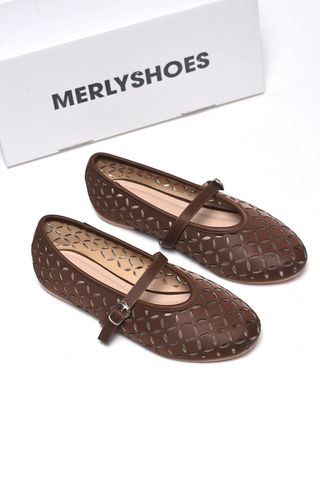Giày Búp Bê Lazer Merly 1642 Nâu Cocoa Quai Ngang Êm Chân Mary Jane Da Cắt Lazer Họa Tiết Lá, Giày Búp Bê Big Size Êm Chân