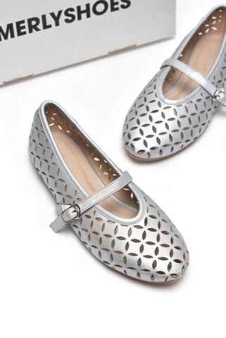 Giày Búp Bê Mũi Tròn Đế Bám Nền Mềm Mại Da Merly Cắt Họa Tiết Lazer Hoa Mùa Hè Merly 1642 Màu Xám Bạc, Giày Búp Bê Bigsize 35-43