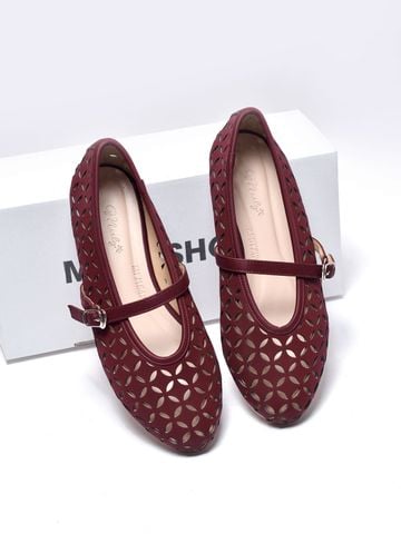 [Hè 2026] Giày Búp Bê Có Quai Ngang Họa Tiết Lá Đối Xứng Lỗ Thoáng Khí Mềm Mại Đế Chống Trơn Merly 1642 Đỏ, Giày Bệt Mùa Hè, Giày Búp Bê Bigsize, Giày Bệt Nữ Quai Ngang