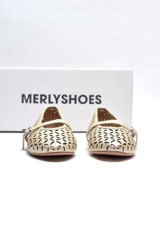 [New Color] Giày Búp Bê Có Quai Ngang Da Lỗ Thoáng Khí Mềm Mại Đế Chống Trơn Merly 1642 Kem Vàng Nhũ, Giày Được Cắt Họa Tiết Lazer Hoa Mùa Hè, Giày Búp Bê Bigsize, Giày Bệt Nữ Quai Ngang