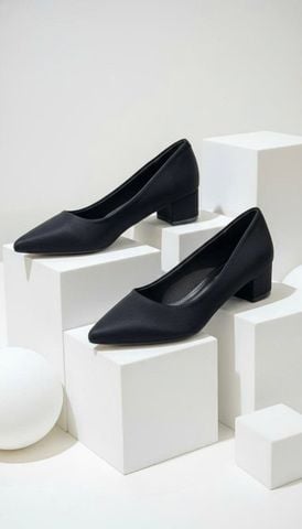 Giày Bít Mũi Gót Thấp 3cm Merly 1645 Đen Huyền, Giày Công Sơ Nữ, Giày Đế Thấp, Giày Đế Vuông, Giày Búp Bê Cao Gót, Giày Big Size Nữ