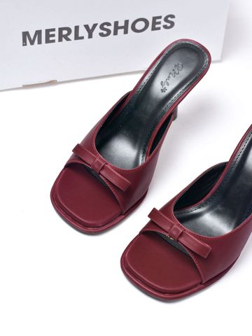 Guốc Nữ Quai Ngang Nơ Nhỏ Gót Nhọn Cao 9cm Có Đúp Mũi Merly 1646 Đỏ Burgundy, Guốc Nữ Bigsize 35-43, Dép Cao Gót Nữ Tính, Guốc Mules Mũi Vuông, Dép Guốc Hè 2026