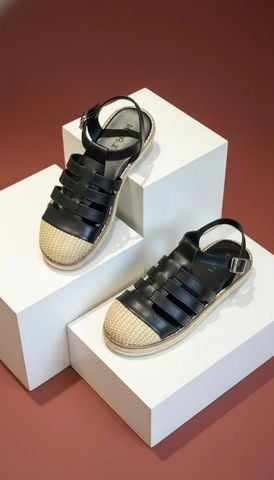 Sandal Nữ Rọ Đan Cói Raffia Vibe Mùa Hè Thương Hiệu MERLY 1657 Đen Huyền – Giày Sandal Bigsize 35–43, Sandal Nữ Bệt, Sandal Đi Biển, Dép Sandal Rọ Bít Mũi