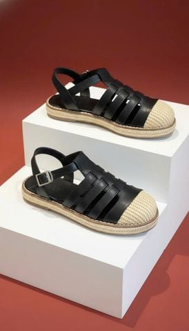 Sandal Nữ Rọ Đan Cói Raffia Vibe Mùa Hè Thương Hiệu MERLY 1657 Đen Huyền – Giày Sandal Bigsize 35–43, Sandal Nữ Bệt, Sandal Đi Biển, Dép Sandal Rọ Bít Mũi