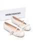 [New Arrivals] Giày Búp Bê Quai Ngang Trắng Chấm Bi Cổ Điển Merly 1658, Giày Búp Bê Bigsize 35-43, Giày Búp Bê Mũi Tròn Đế Bám Nền Chống Trơn, Giày Bệt, Giày Búp Bê Trắng Chấm Bi