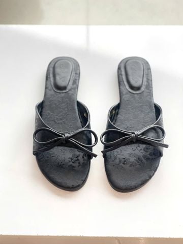 Dép Gấm Quai Ngang Nơ Xinh Merly 1670 Đen Gấm, Dép Nữ Big Size