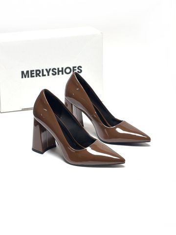 Giày Cao Gót Nâu Đế Vuông 10cm Mũi Nhọn Merly 1706 Nâu Taupe Bóng Bigsize 35-43, Giày Cao Gót Bigsize, Giày Cao Gót Mũi Nhọn, Giày Cao Gót 10cm, Giày Công Sở Nữ, Giày Bít Mũi Nữ