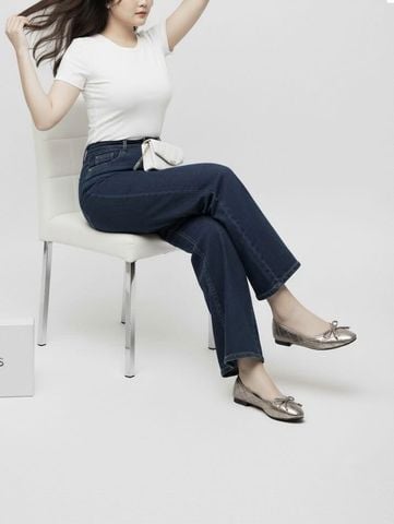 Giày búp bê chần chỉ trám mũi vuông công sở màu chì tráng gương