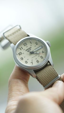 Đồng hồ seiko cũ Seiko 5 quân đội 2023 SRPJ83K1 size 36mm , tầm 98%