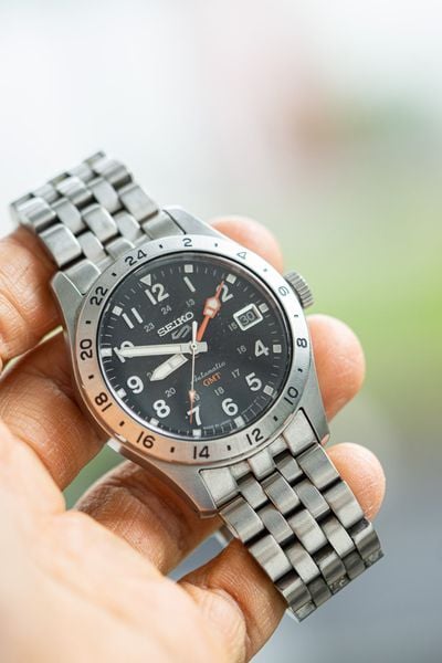 Đồng hồ seiko cũ Seiko 5 quân đội GMT 2024 SSK023J1 Made in Japan SBSC011 - còn mới 98%