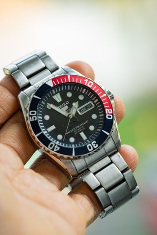 Đồng hồ Seiko cũ Seiko 5 Sport Automatic SNZF15K1 còn 98%