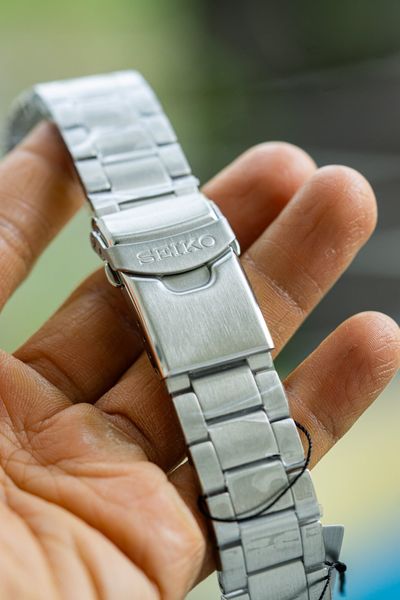 Dây thép zin đồng hồ Seiko 5 sport 42mm SRPD mới 100%