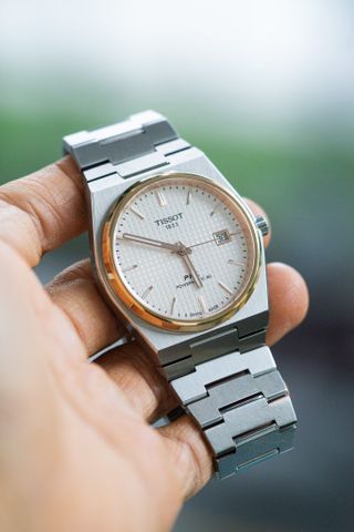 Đồng hồ Tissot automatic cũ Tissot PRX T137.407.21.031.00 40mm Demi Gold chính hãng VN fullbox