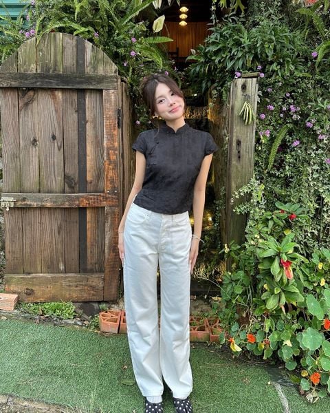 Áo Cánh Lụa Tơ Tằm - Đen Phương Đông