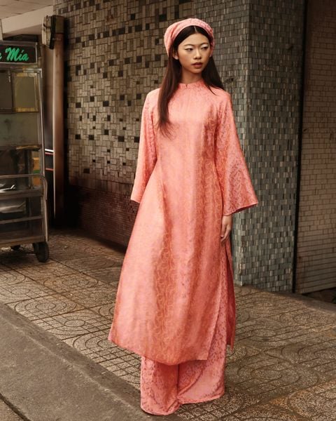 Quần Tơ Tằm Phương Nam - Hồng Nhật Hoa