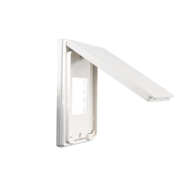 Mặt ổ cắm Panasonic WEG79029 có nắp che mưa IP55 (ổ đơn 3 chấu)
