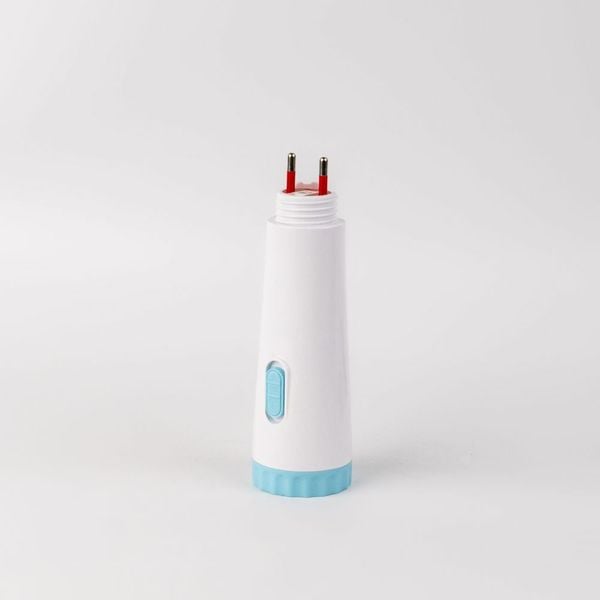 Vợt muỗi Nanoco NMR106B - Xanh dương tích hợp đèn pin tháo rời