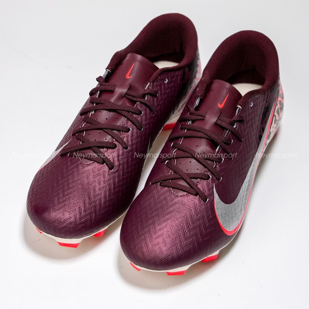 Giày đá bóng cỏ tự nhiên Nike Air Zoom Mercurial Vapor 16 Academy MG United - Burgundy Crush/Metallic Silver/Universal Red/Fossil IO8443-661