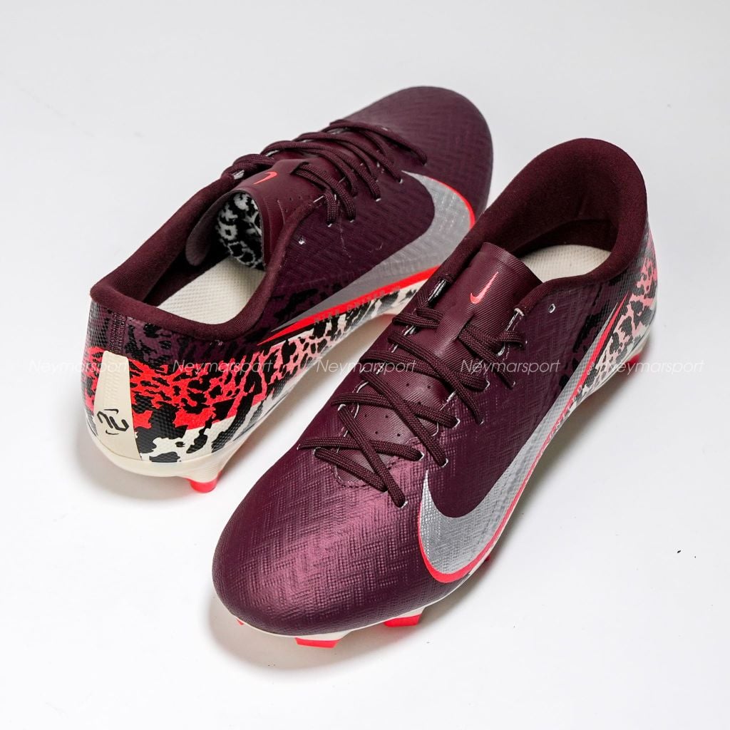 Giày đá bóng cỏ tự nhiên Nike Air Zoom Mercurial Vapor 16 Academy MG United - Burgundy Crush/Metallic Silver/Universal Red/Fossil IO8443-661
