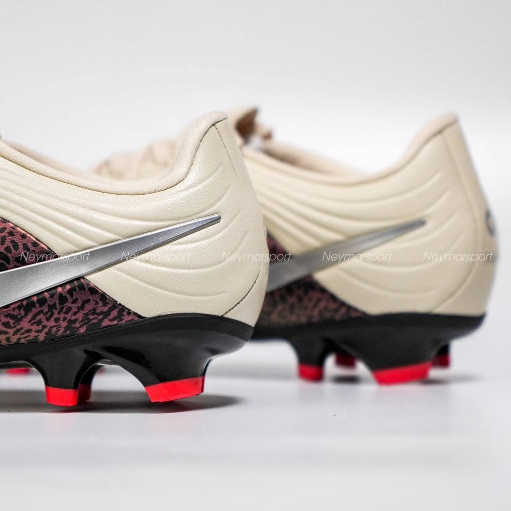 Giày đá bóng cỏ tự nhiên Nike Tiempo Maestro Academy MG United - Fossil/Metallic Silver/Burgundy Crush IO8461-201