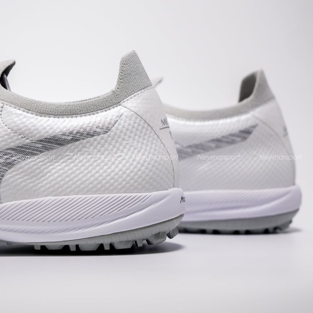 Giày đá bóng cỏ nhân tạo Mizuno Morelia Neo Sala Beta Made in Japan TF - White/Galaxy Silver version 2026 Q1GB269009